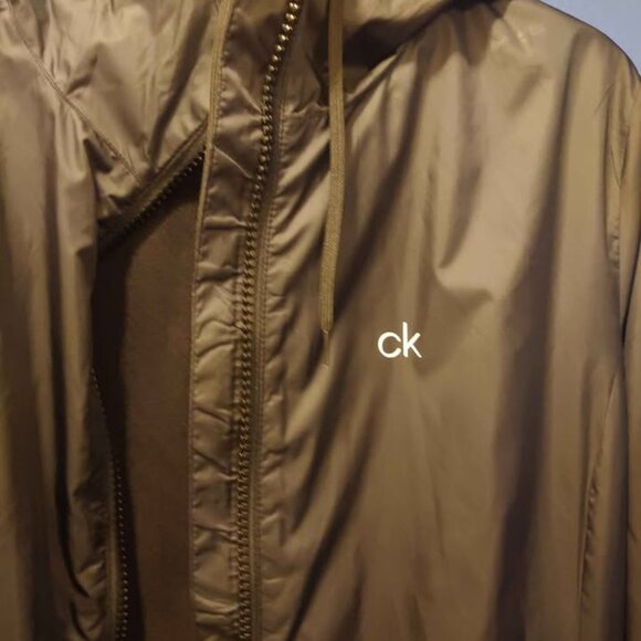 Brand NEW Calvin Klein Anorak Jacket / Windbreaker / Rain Coat - Picture 2 of 7